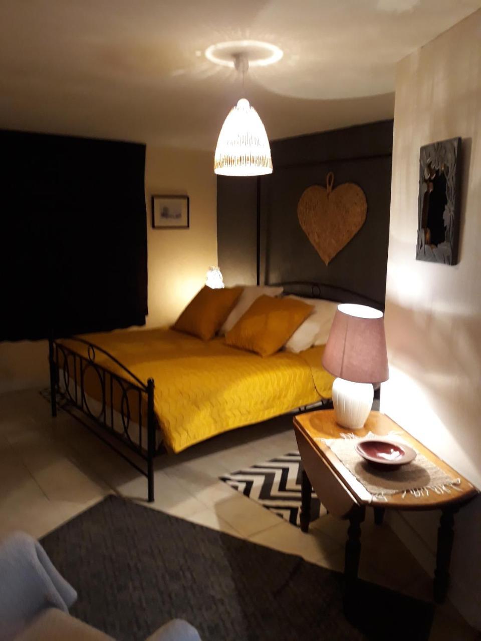Chateau Nardou Hotel Saint-Sulpice-et-Cameyrac Esterno foto
